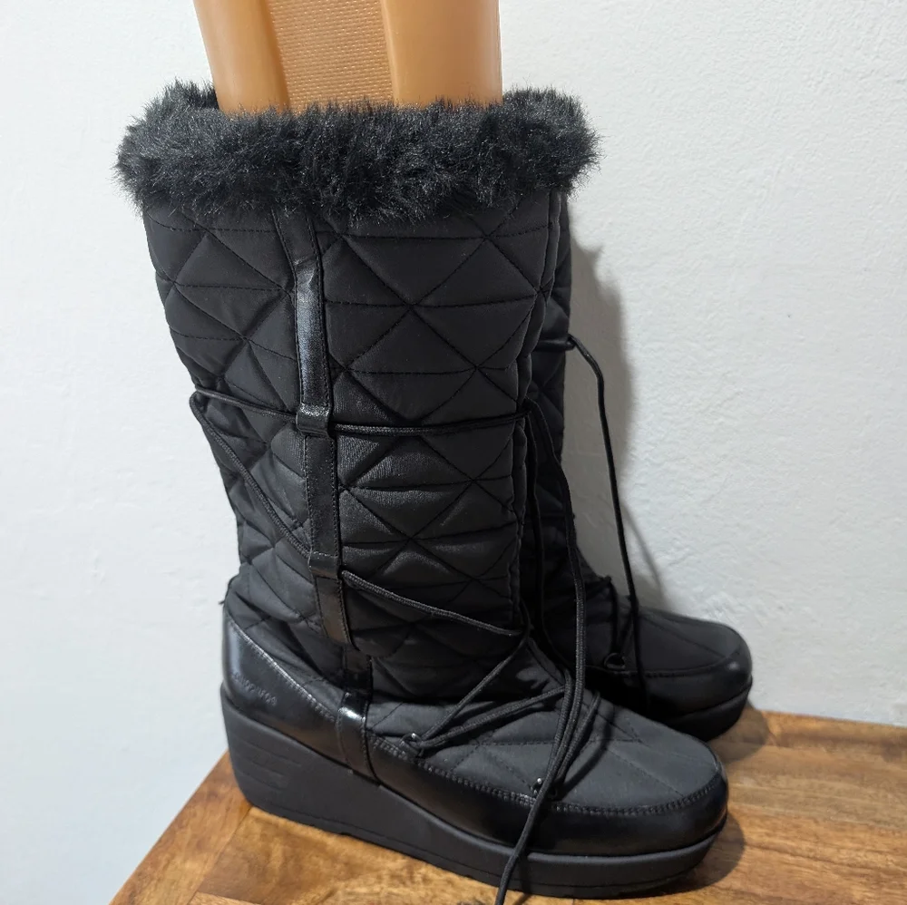 London Fog Pompom Suede‎ Leather Women’s Winter Boots Faux Fur Lined 10M Black